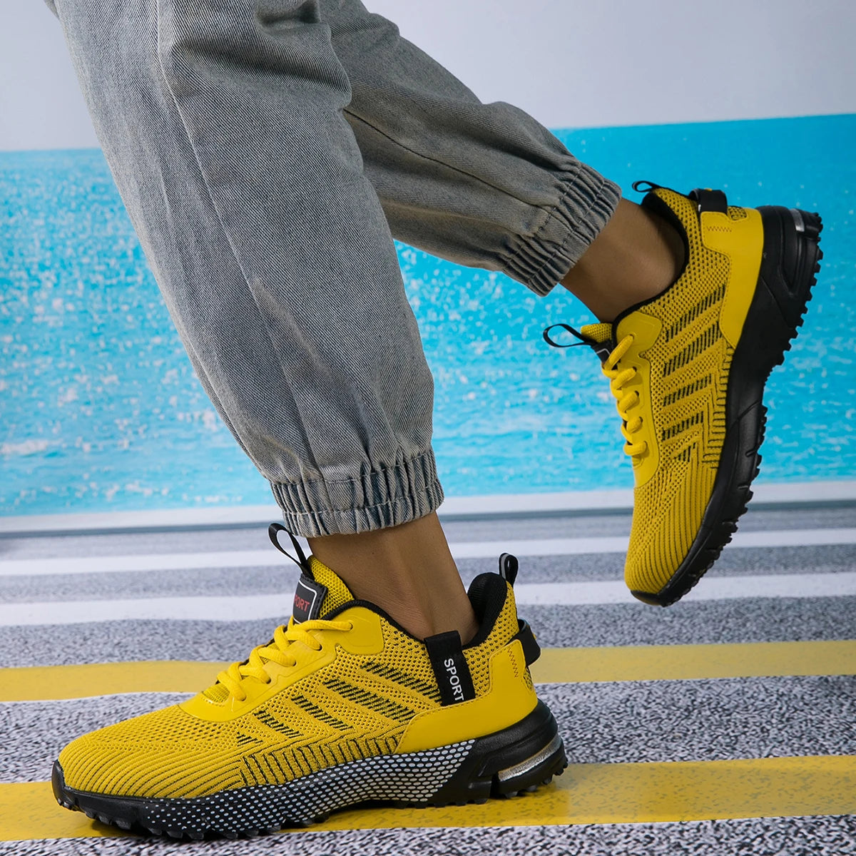 Men Running Shoes Lightweight Breathable Jogging Sport Shoes Male Lace-up Fashion Comfort Non-slip Casual Sneakers Man