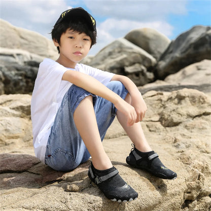 Kids Aqua Shoes Summer Beach Five Fingers Barefoot Water Shoes Swimming Lightweightl Non-slip Seaside River Children Sneakers