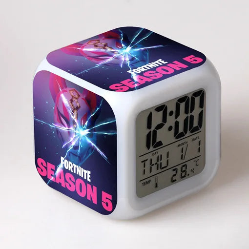 Despertador Fortnite Cute Fashion Cartoon Personalizado Criativo Kawaii Minimalista LED, Presente de Aniversário para Amigos