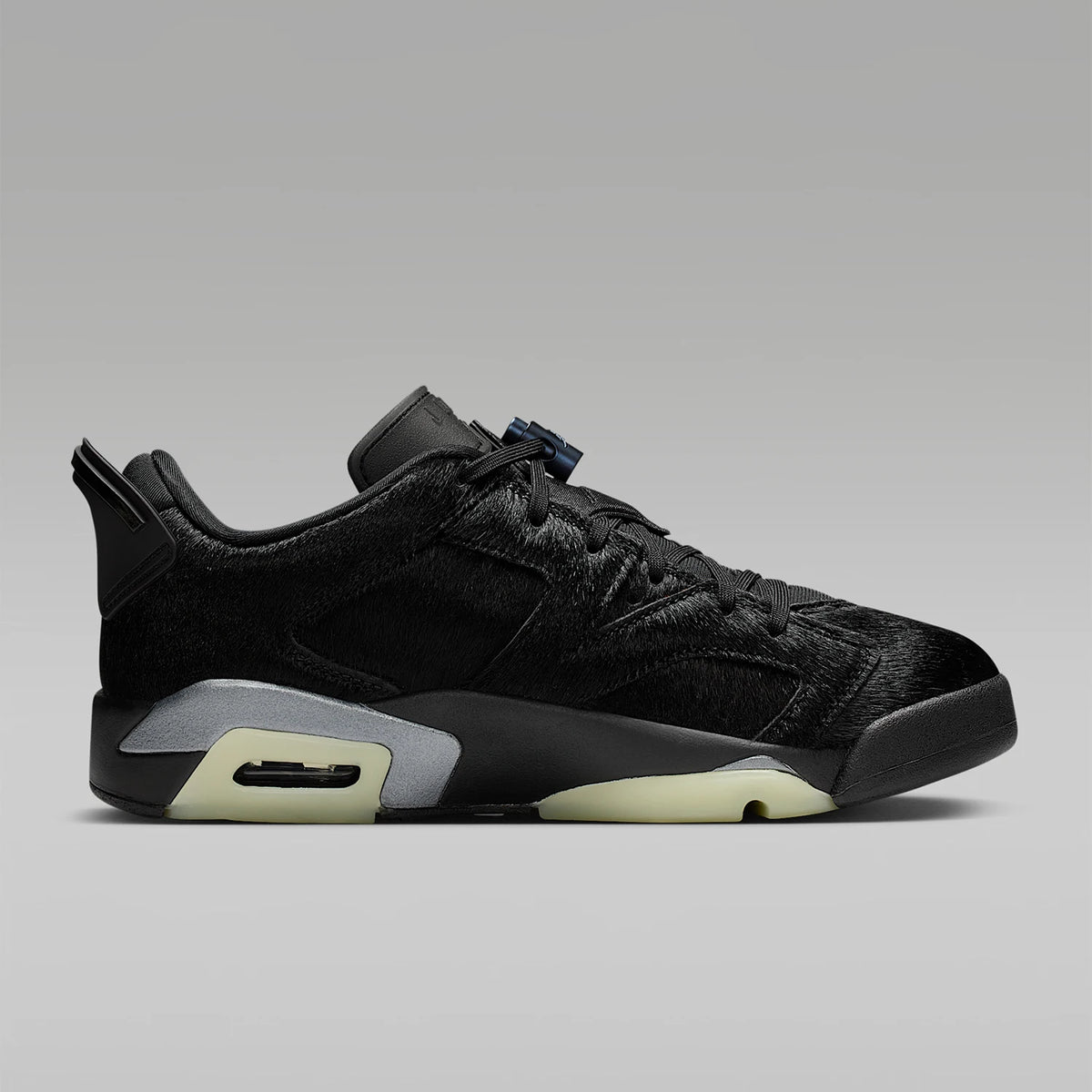 Oryginalne damskie buty do koszykówki Nike JORDAN z niską cholewką, amortyzacją powietrzną i odpornością na zużycie, model IO9786-001