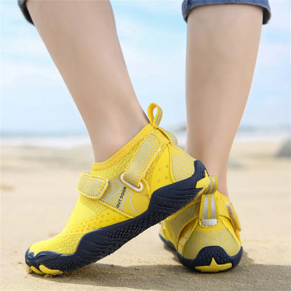 Kids Aqua Shoes Summer Beach Five Fingers Barefoot Water Shoes Swimming Lightweightl Non-slip Seaside River Children Sneakers