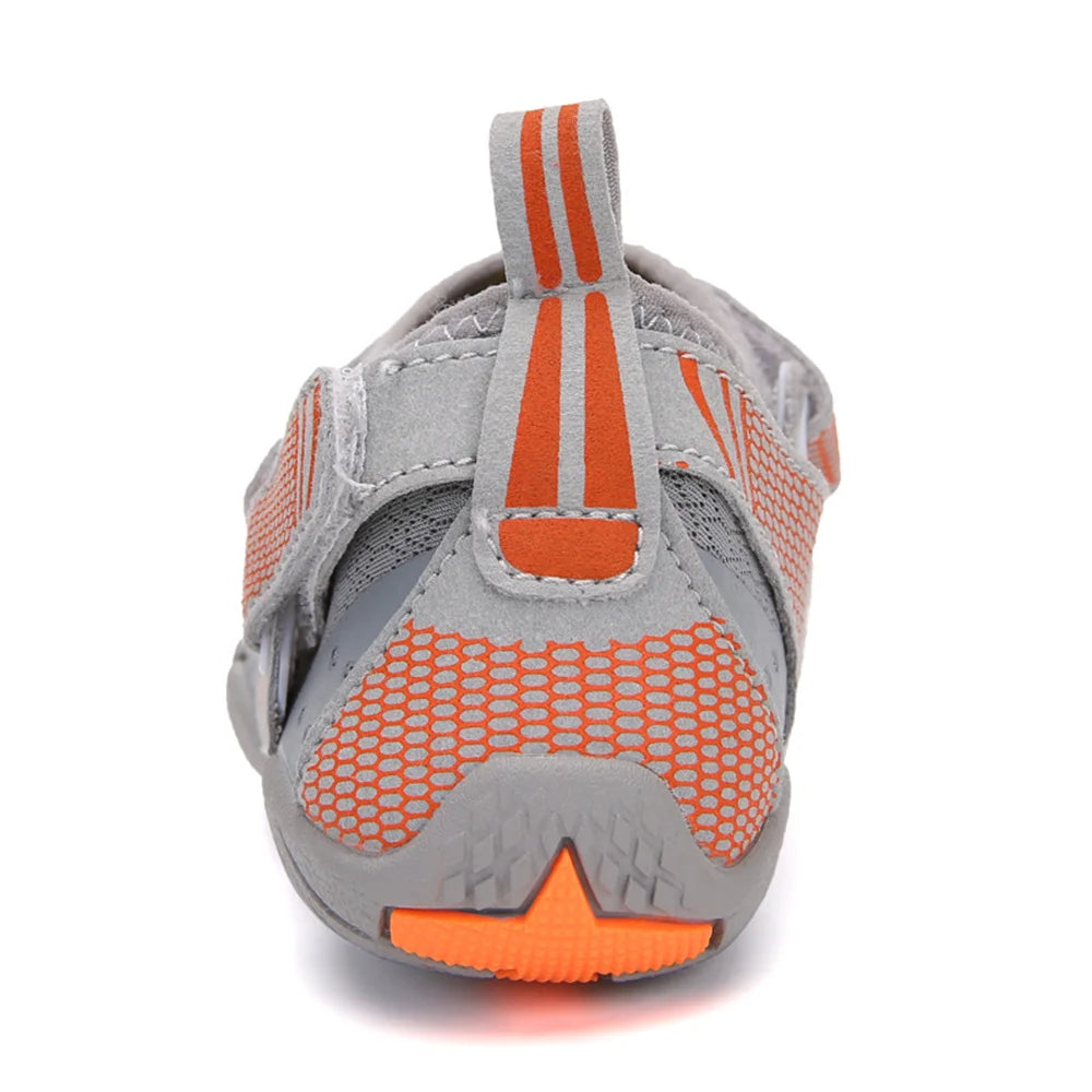 Kids Aqua Shoes Summer Beach Five Fingers Barefoot Water Shoes Swimming Lightweightl Non-slip Seaside River Children Sneakers