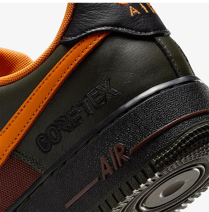 Nike Air Force 1 Sneakers sportive da uomo a tomaia bassa e resistenti CK2630-201