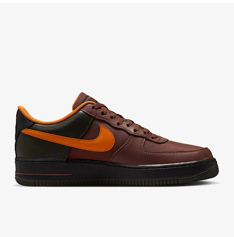 Nike Air Force 1 Sneakers sportive da uomo a tomaia bassa e resistenti CK2630-201