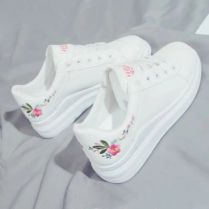 Scarpe da donna 2025 da running primavera/autunno, sneakers casual bianche traspiranti con fiori ricamati e lacci