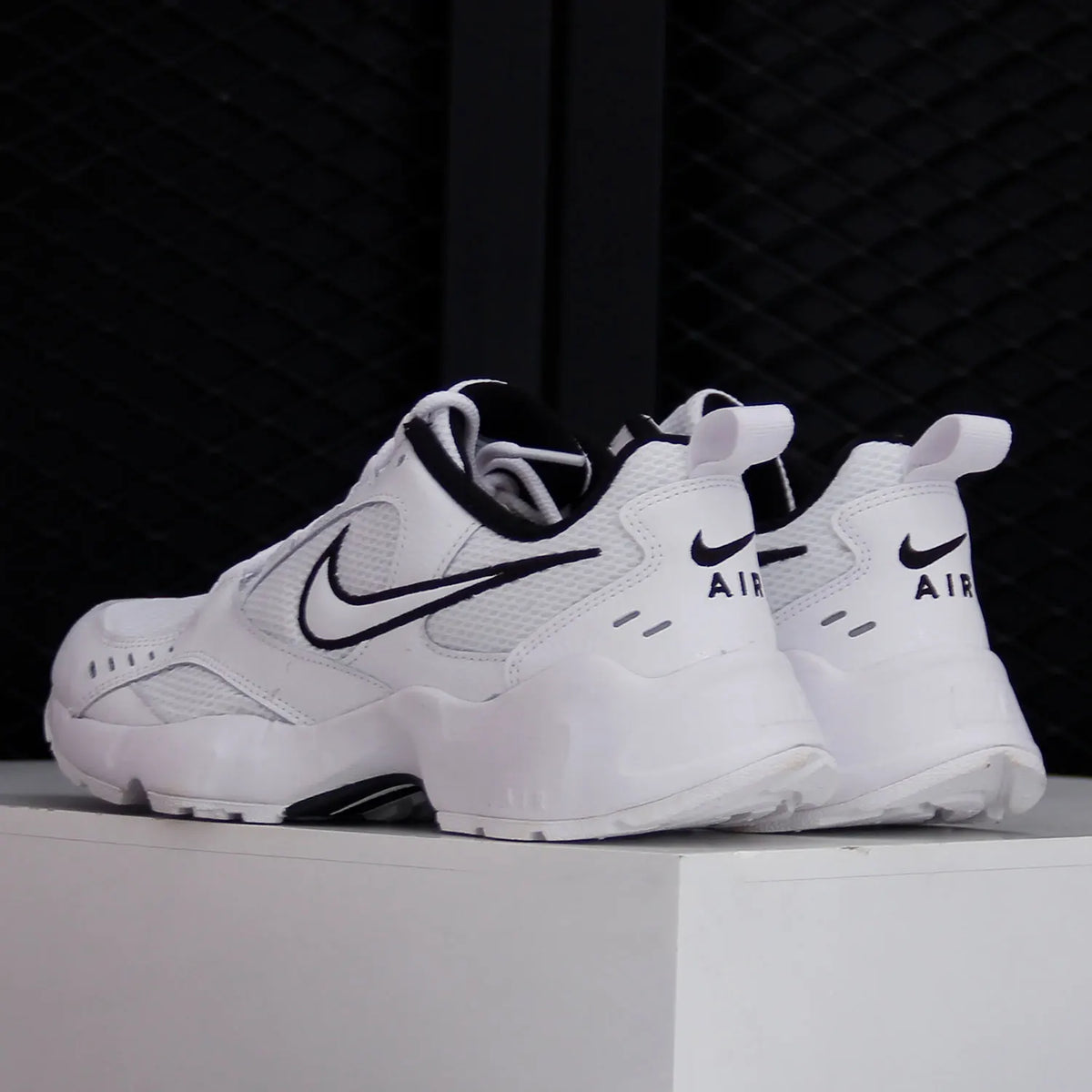 Nike Genuine Air Heights Unisex Ελαφριά Αθλητικά Παπούτσια με Αντικραδασμική Επένδυση CI0603-102