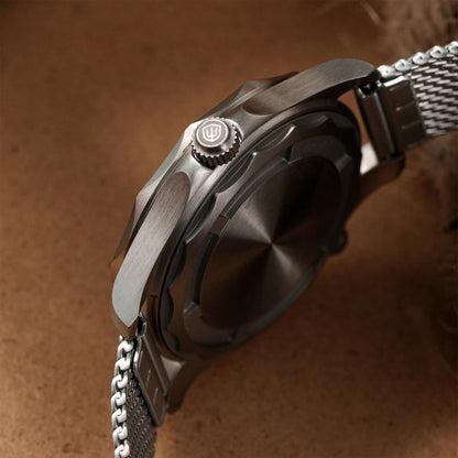 Watchdives 42mm Titanium Dive Watch NTTD VH31 Sweep Second Quartz Movement 200m Waterproof Super Luminous Men Watches