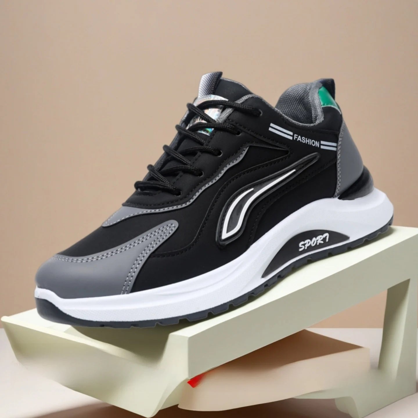 Men's Fashionable Korean Style Lace-Up Casual Running Shoes Comfortable Breathable Thick Bottom Sports Sneakers