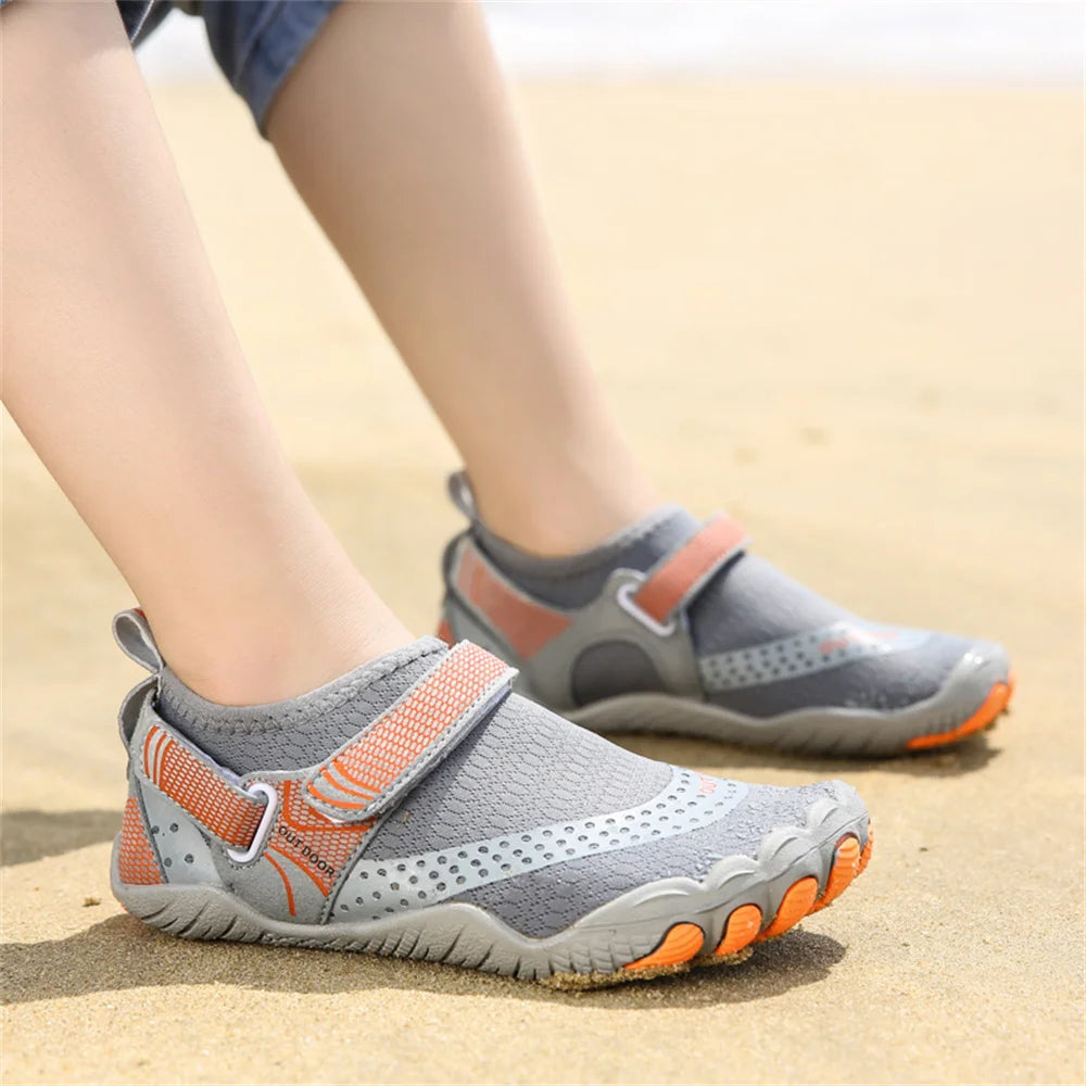 Kids Aqua Shoes Summer Beach Five Fingers Barefoot Water Shoes Swimming Lightweightl Non-slip Seaside River Children Sneakers