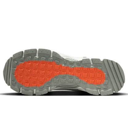 Nike Zoom Vomero 5 ROAM Low-Top Outdoor Men's Running Shoes FV2295-001