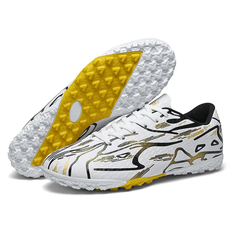 New Men's Football Boots TF Sport Training Soccer Shoes Soft Ultralight Breathable Professional Sneakers Unisex Grass Cleats Match