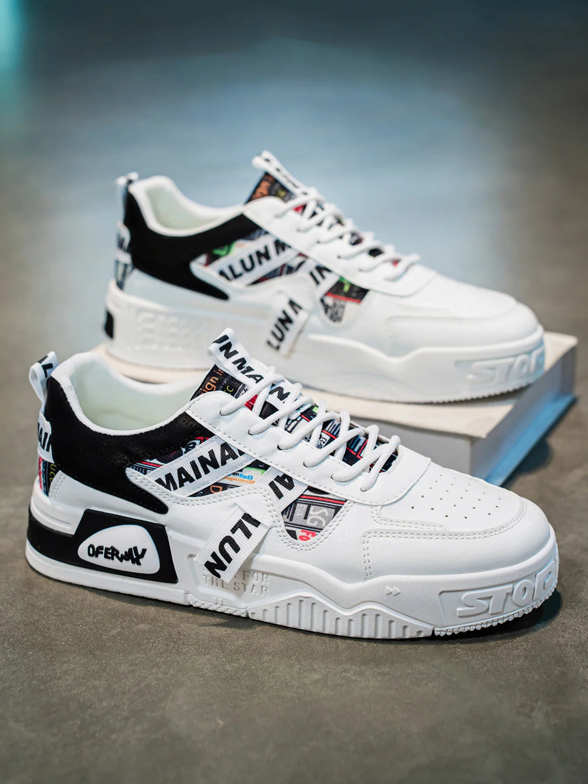 High Quality Men's Sneakers Light PU Leather Casual Shoes for Men Lace Up Flats Luxury White Black Tenis Shoes Zapatillas Hombre