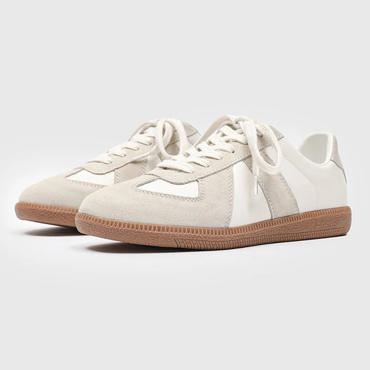 Sapatilhas de designer para homem, moda outono 2025, estilo retro com atacadores, ténis de estudante para mulher em pele, calçado casual para caminhada