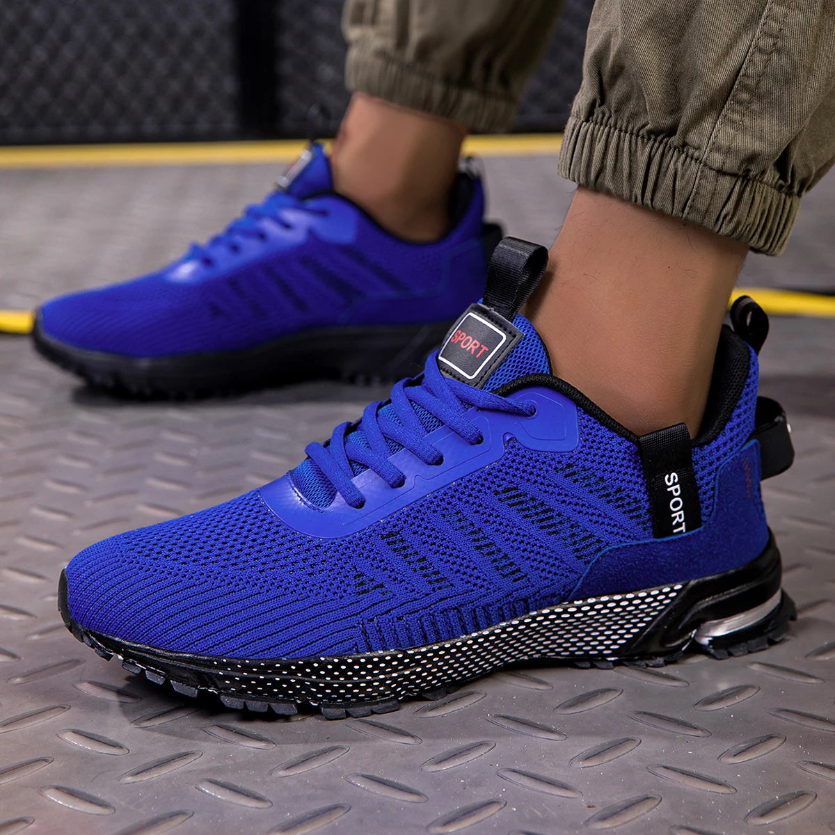 Men Running Shoes Lightweight Breathable Jogging Sport Shoes Male Lace-up Fashion Comfort Non-slip Casual Sneakers Man