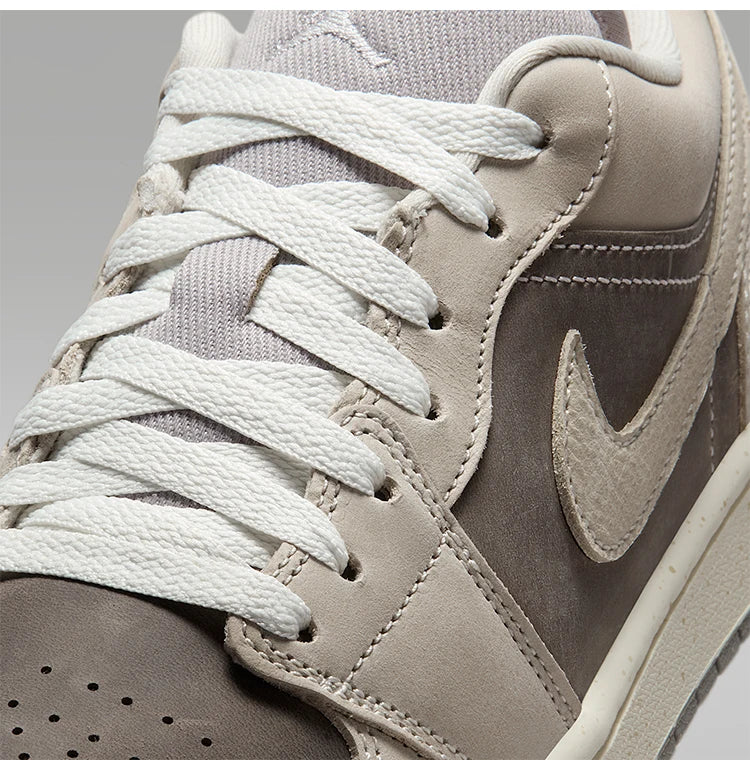 Nike genuine JORDAN men's low cut lace up wear-resistant shock-absorbing basketball shoes IB7011-001