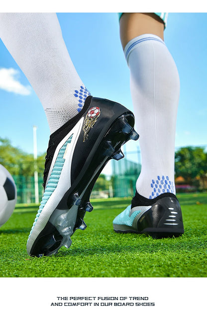 Men Football Boots Society Professional Original Resistant Casual Male Ultralight Outdoor Soccer Shoes Non Slip Football Shoes