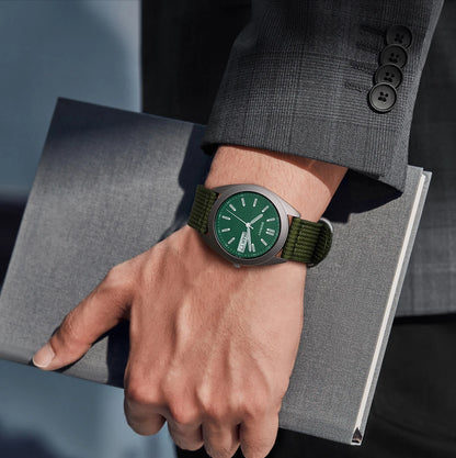 BERNY Full Titanium Men Watch Date Week Quartz Watches Calendar Sapphire Super Luminous 100M Waterproof Lightweight Wristwatch