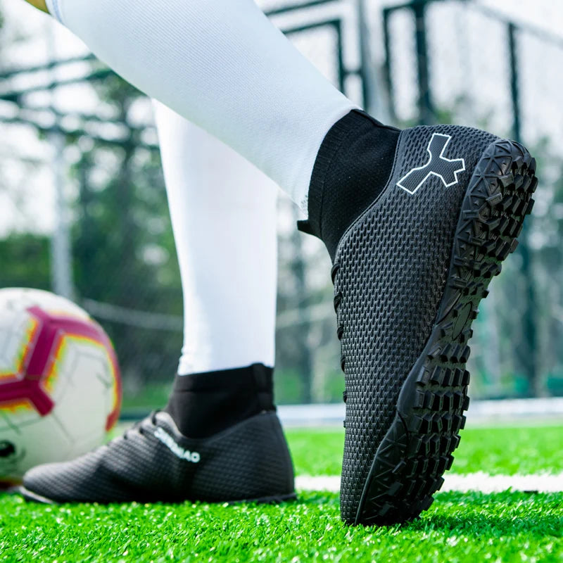 Men Quality Soccer Shoes Durable Boys Football Boots Lightweight Children Football Shoes Futsal Training Sneakers Soccer Cleats