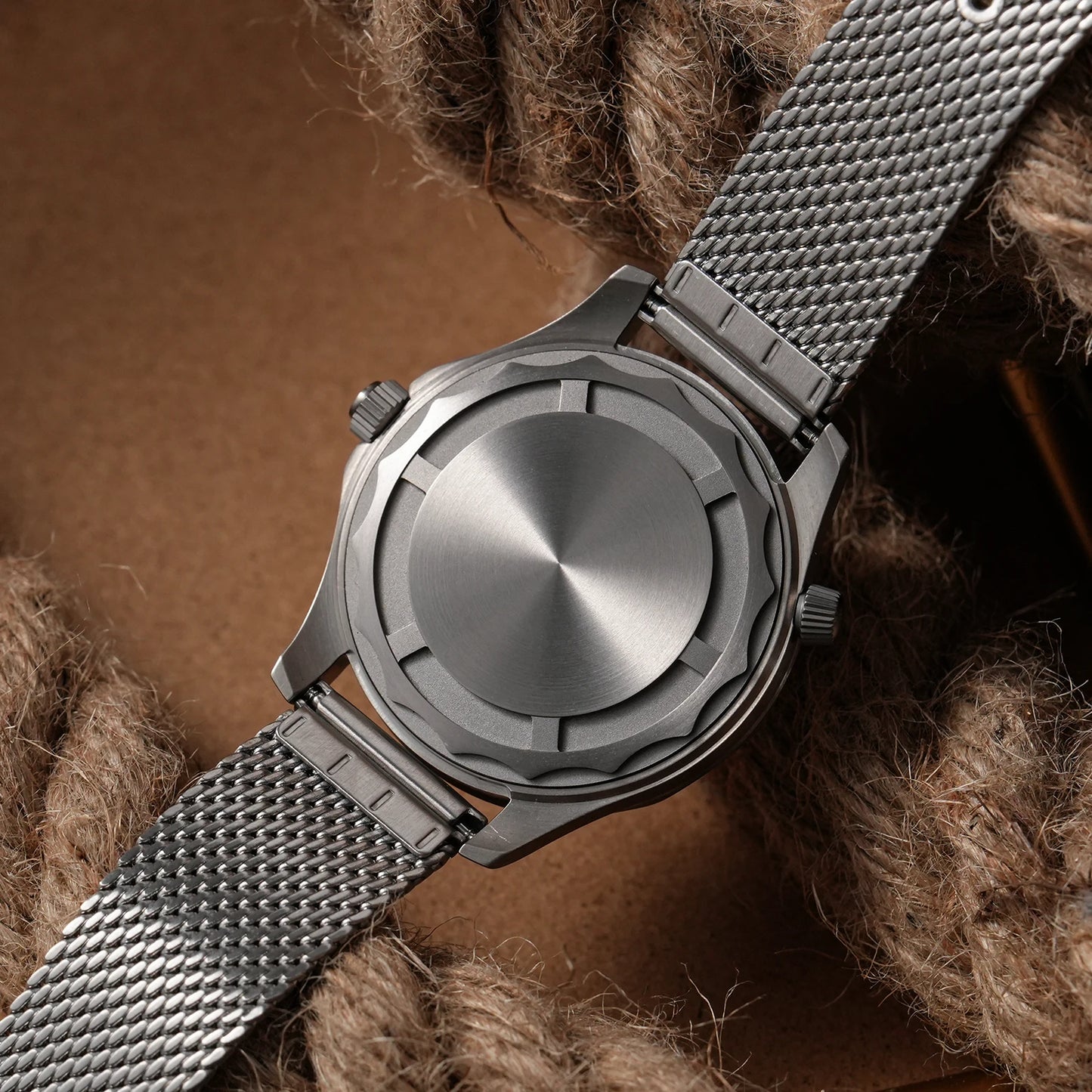 Watchdives 42mm Titanium Dive Watch NTTD VH31 Sweep Second Quartz Movement 200m Waterproof Super Luminous Men Watches