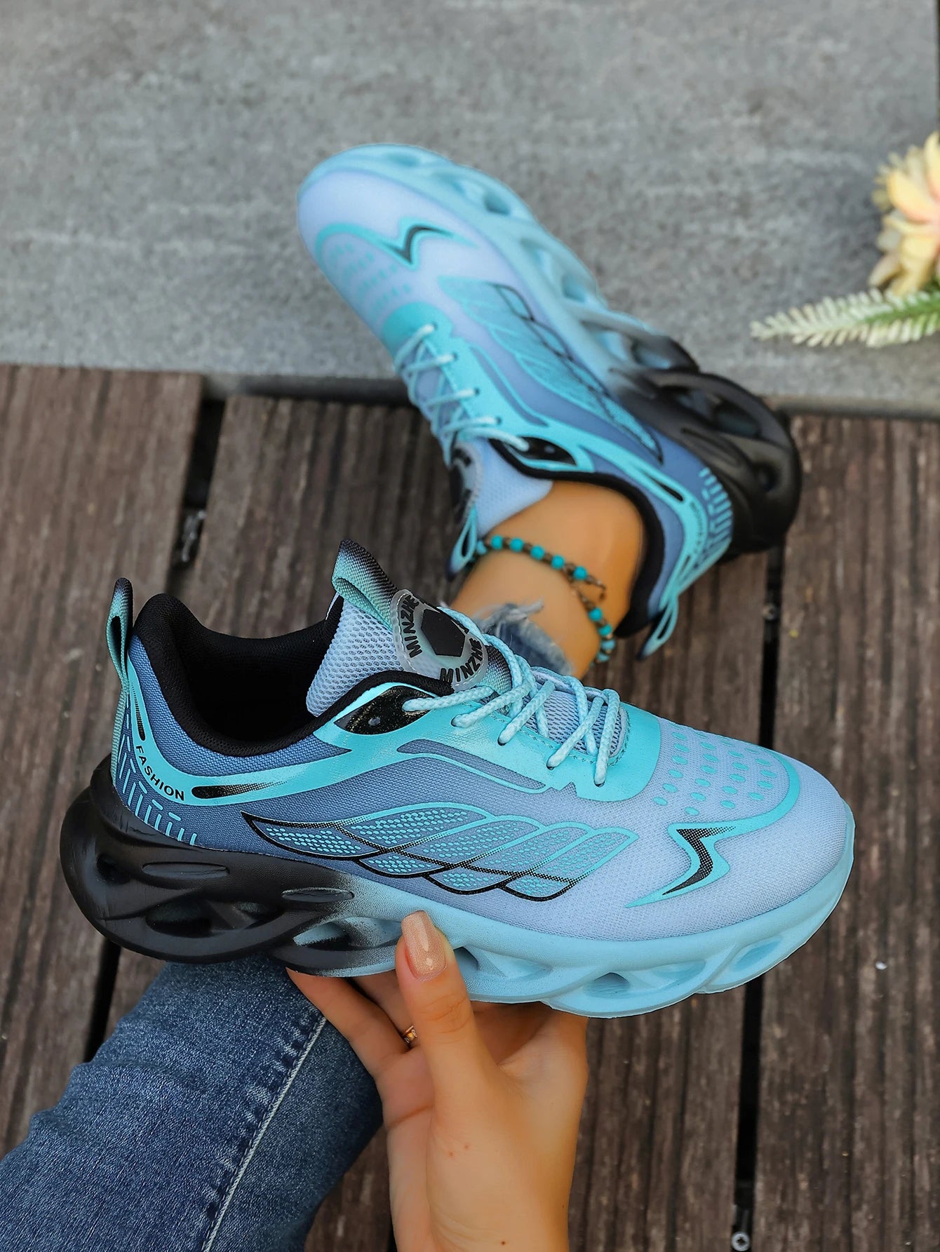 Summer Unisex Running Shoes Women Lightweight Mesh Breathable Comfortable Flat Soft Tennis Shoes Lace-up Sneakers