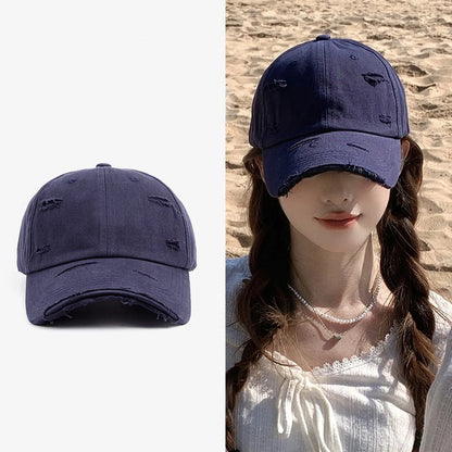 Ny vår- och sommarhatt för män och kvinnor i hiphop-stil, mångsidig, mjuk topp, böjd skärm, retrostil, sliten look med hål och duckbill-form