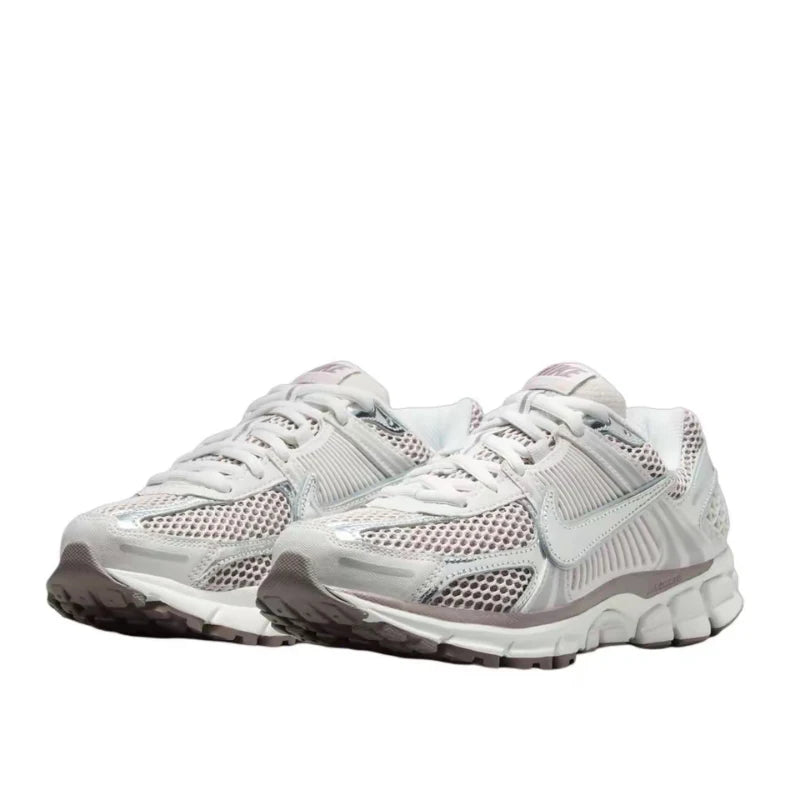 Nike Zoom Vomero 5 Comfortable, versatile, durable, breathable low-top running shoes for women Silver HV6417-001