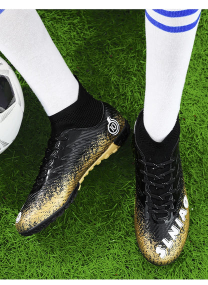 Men Soccer Shoes Kids Football Boots Women Professional Soccer Cleats Antiskid Chaussure Football TF/FG Outdoor Football Shoes