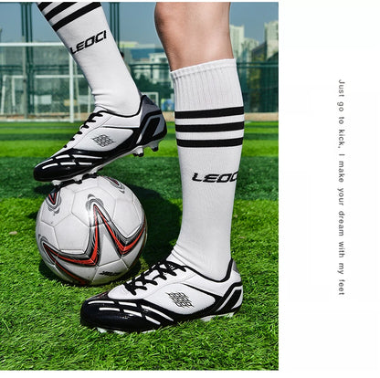 Soccer Shoes Men Turf Football Boots Fashion Firm Ground Studs Anti Slip Boy Sneakers Original Outdoor Field Training Trainers