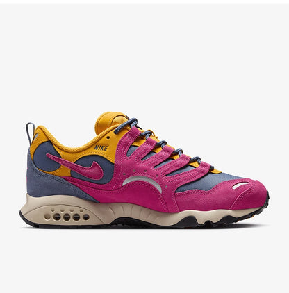 Oryginalne, nowe, modne i trendy męskie buty do biegania marki Nike, model FQ9084-400