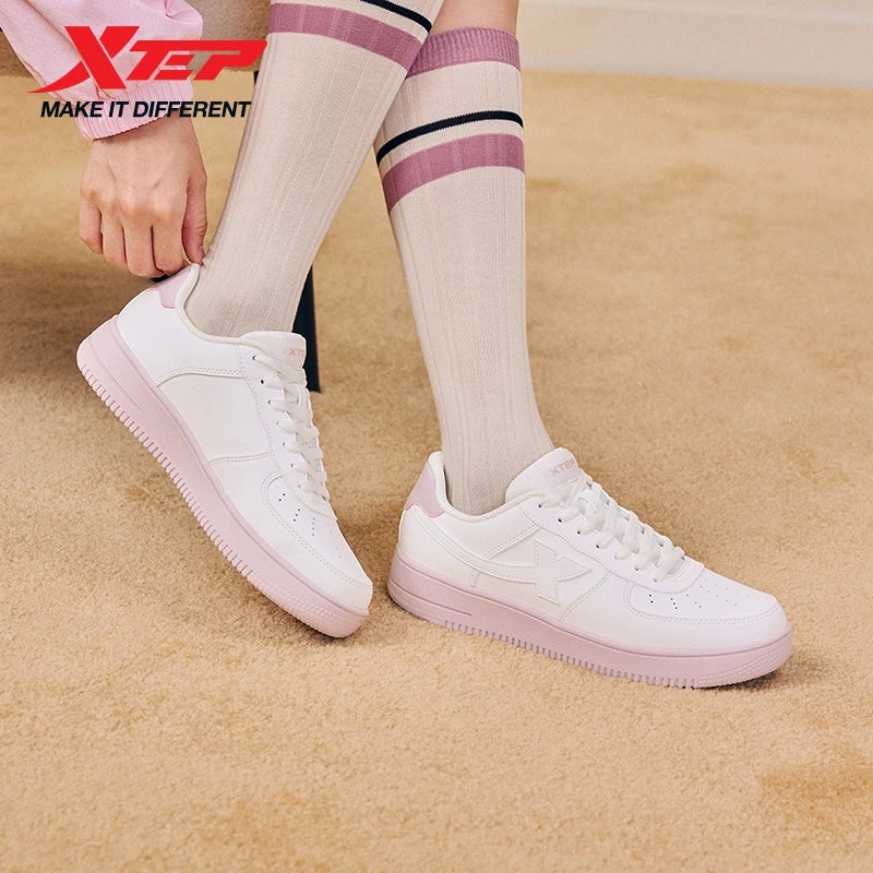 Sapatilhas Brancas Xtep para Mulher 2026 Primavera, Casal, Versáteis, Modernas, Casuais, Sola Grossa com Aumento de Altura, Calçado Desportivo Feminino 874118319851