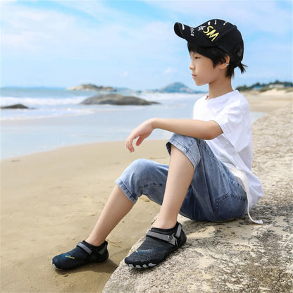 Kids Aqua Shoes Summer Beach Five Fingers Barefoot Water Shoes Swimming Lightweightl Non-slip Seaside River Children Sneakers