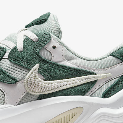 Oryginalne, nowe damskie trampki Nike z siateczki, zapewniające przewiewność – model FJ3794-300