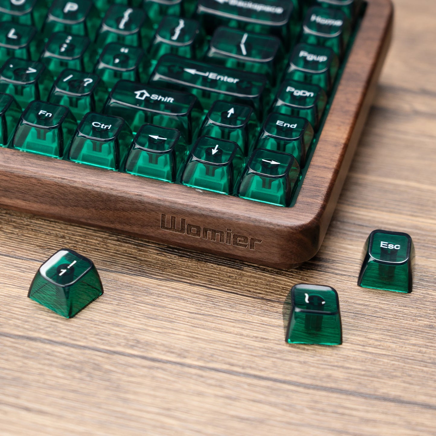 Teclado Gaming Mecânico em Madeira Womier WD75 QMK/VIA 8000mAh Tri-Mode Sem Fios, Personalizável, RGB e Hot Swappable