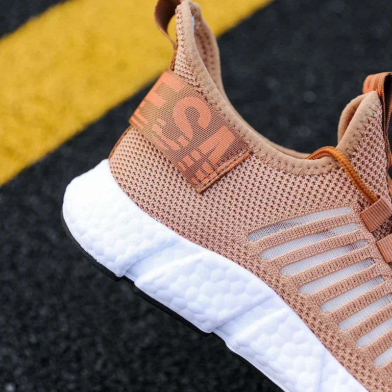 Summer Men Sneakers Lightweight Breathable Mesh Outdoor Casual Shoes Fashionable Tennis Training Shoes Men's Shoes Free Shipping
