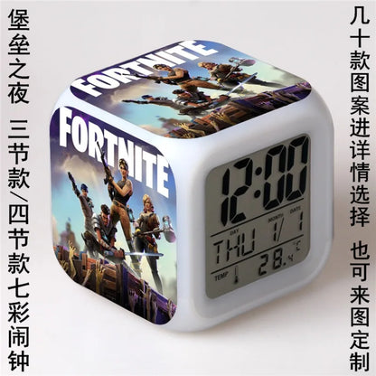 Despertador Fortnite Cute Fashion Cartoon Personalizado Criativo Kawaii Minimalista LED, Presente de Aniversário para Amigos