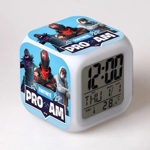 Despertador Fortnite Cute Fashion Cartoon Personalizado Criativo Kawaii Minimalista LED, Presente de Aniversário para Amigos
