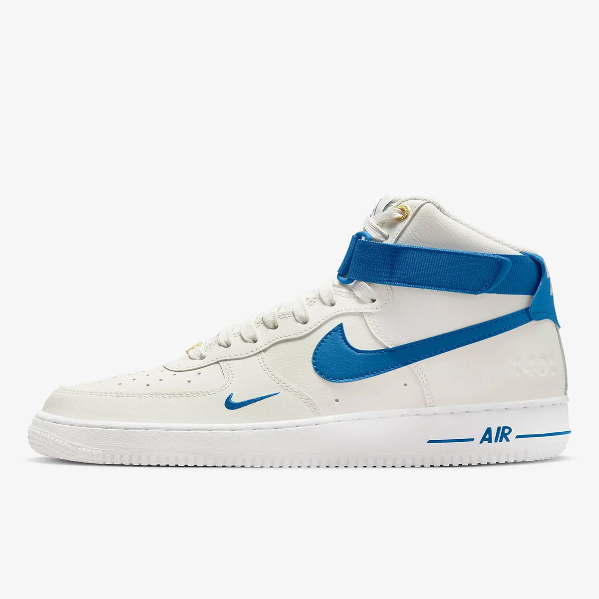 Oryginalne damskie buty skateboardowe Nike Air Force 1 07 Se z wysoką cholewką, oddychające, DQ7584-100