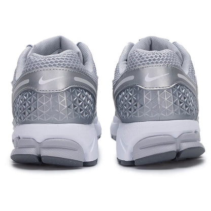 Buty do biegania Nike Zoom Vomero 5 Yankees, unisex – lekka, responsywna amortyzacja do treningu dla mężczyzn i kobiet FJ4151-003