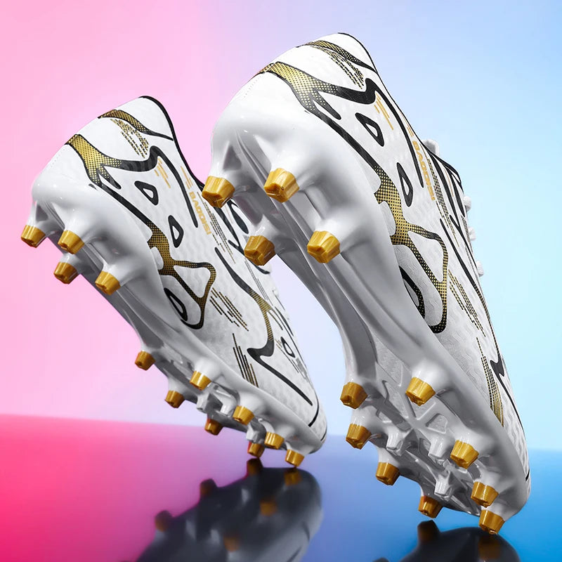 New Men Soccer Shoes Sport Training Football Boots Soft Ultralight Breathable Professional Sneakers Unisex Grass Cleats Match