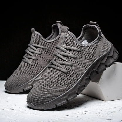 Men's shoes Four Seasons new plus size Flying weaving Lightweight Breathable Casual Sports Shoes Soft Sole Outdoor Running Shoes