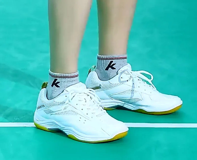 Kawasaki  Mens Badminton Shoes Professional Sports Shoes for Women Breathable Indoor Court Sneakers K-086