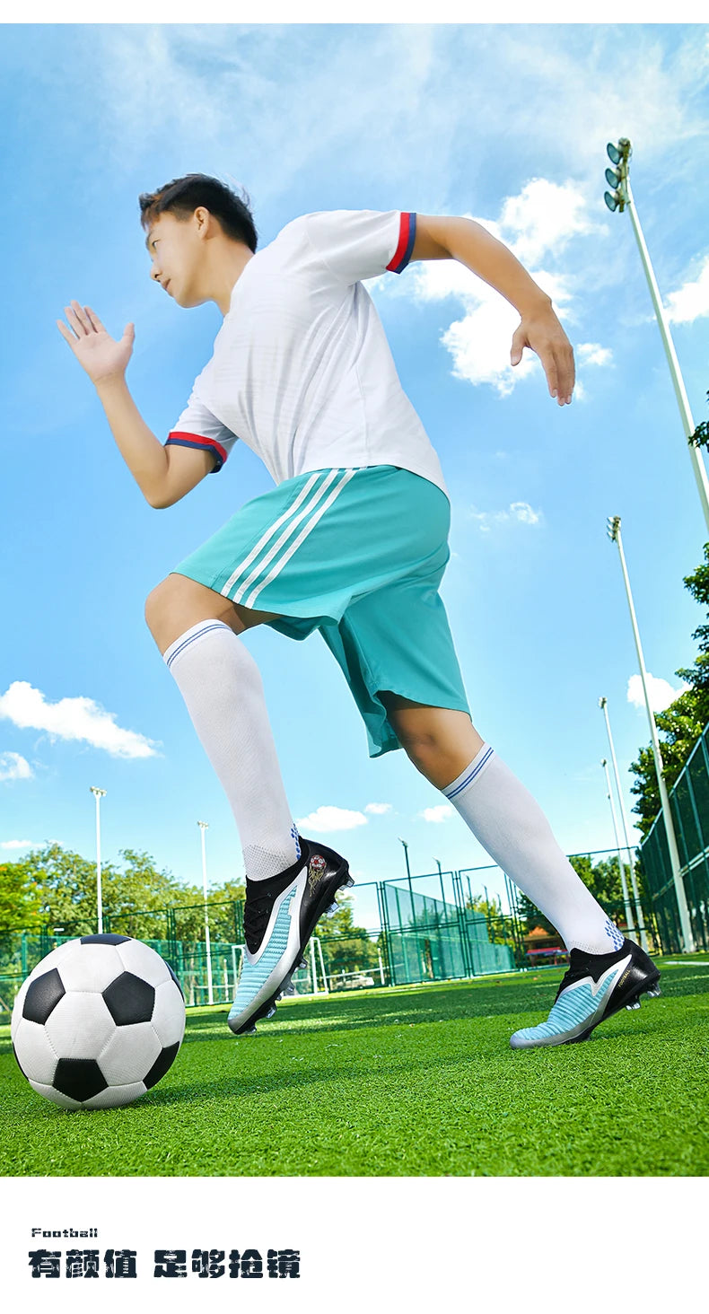 Men Football Boots Society Professional Original Resistant Casual Male Ultralight Outdoor Soccer Shoes Non Slip Football Shoes