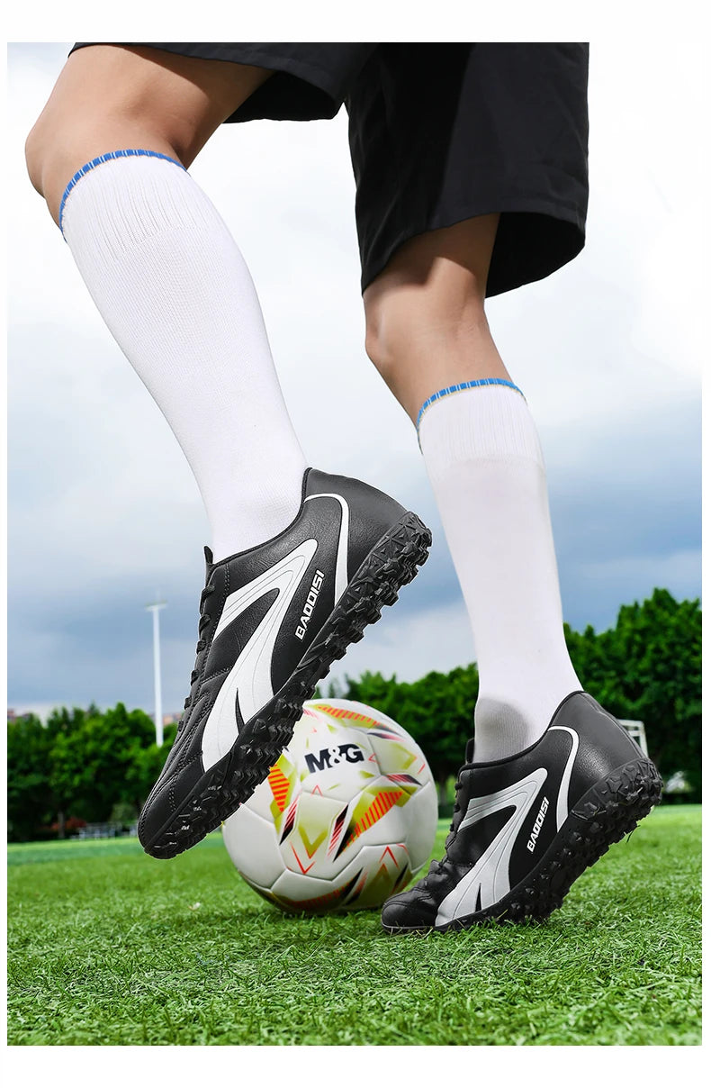 Novas sapatilhas de futebol profissional para homem, sapatilhas de futebol para adulto, futsal indoor, ultraleves, antiderrapantes, desportivas, resistentes ao desgaste, botas de futebol
