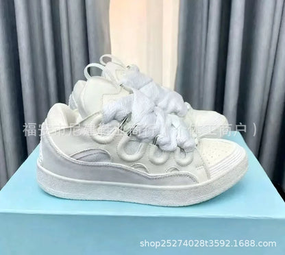 Comfortabele skateschoenen met hoge hak en dikke zool, casual sportieve dad bag-schoenen, Vietnamese en Cambodjaanse nieuwe stijl, slip-on met knoopsluiting