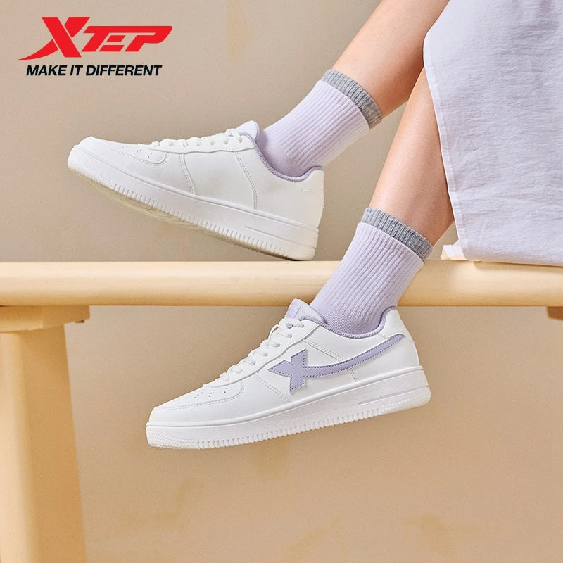 Sapatilhas Brancas Xtep para Mulher 2026 Primavera, Casal, Versáteis, Modernas, Casuais, Sola Grossa com Aumento de Altura, Calçado Desportivo Feminino 874118319851