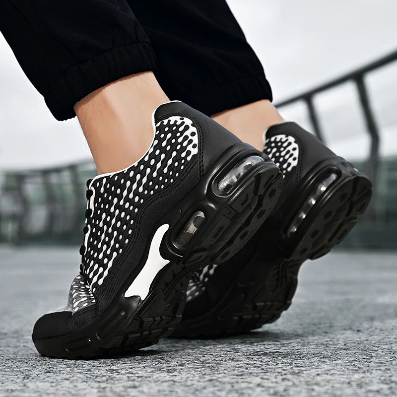 Men Sports Shoes Lightweight Rebound Soft Sole Fashionable Mesh Breathable Youth Outdoor Running Fitness Training Shoes for Men