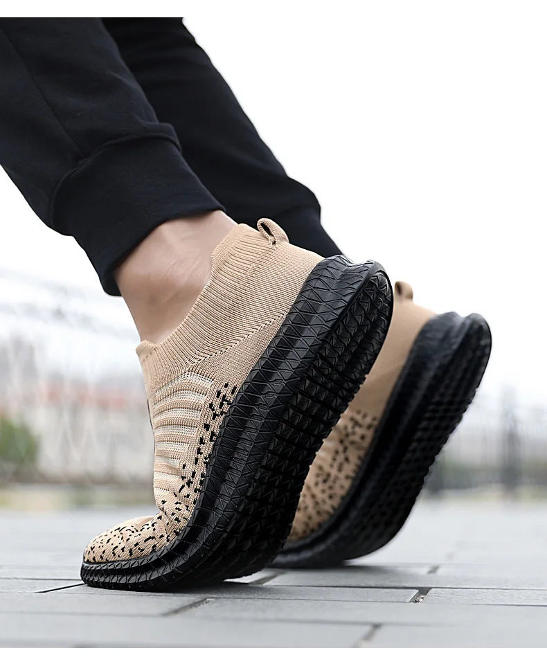 Buty męskie Oddychające męskie trampki Wygodne buty do biegania Tenisowe buty outdoorowe Buty wsuwane do chodzenia Buty do joggingu typu skarpeta