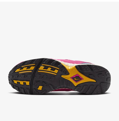 Oryginalne, nowe, modne i trendy męskie buty do biegania marki Nike, model FQ9084-400
