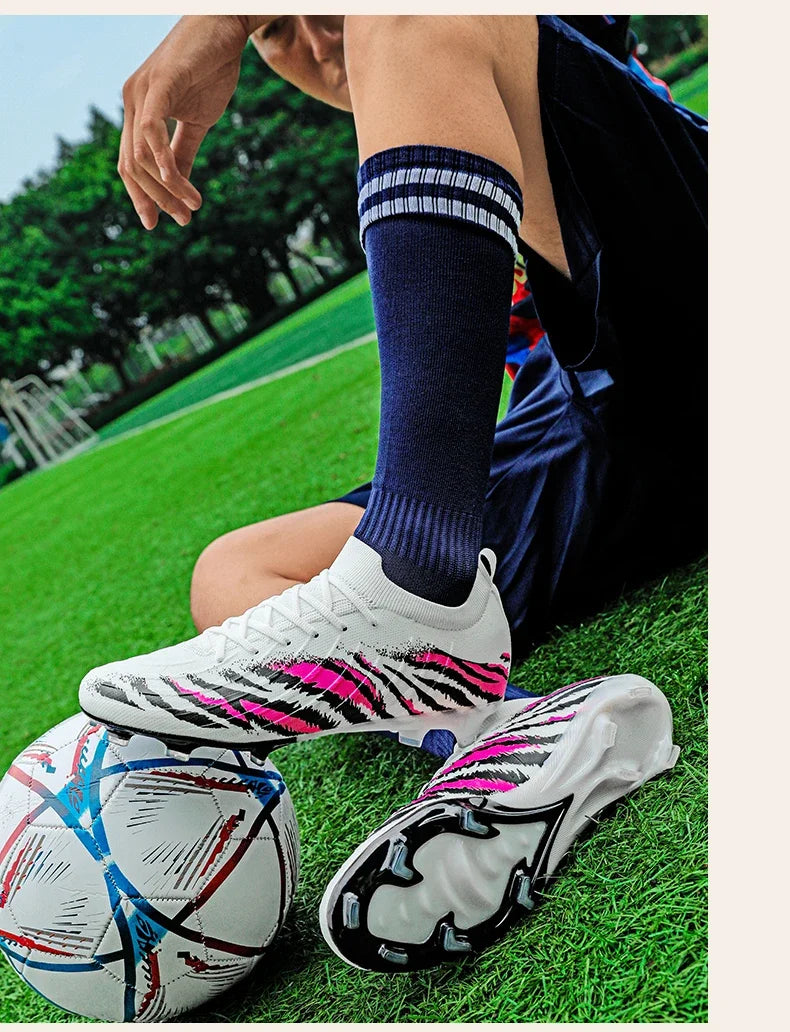 New Men Football Boots Sport Ultralight Non-Slip Outdoor Adult Cleats Match Unisex Soccer Shoes Comfortable Grass High-quality