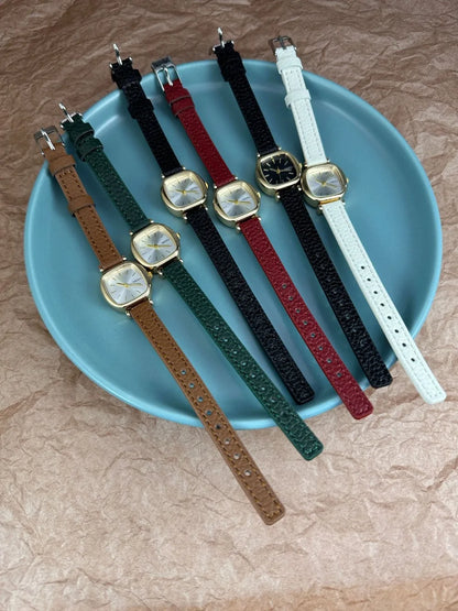 Hot Sale Women Watch Simple Small Dial Quartz Watches Luxury Ladies Gift Wristwatch Fashion Student Leather Strap Clock Relógio